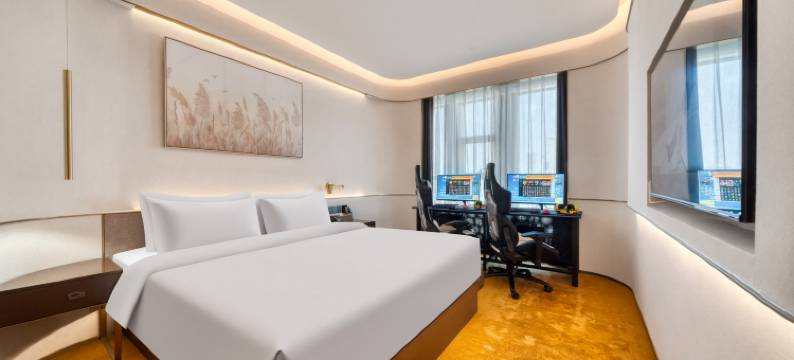 寓约电竞酒店(南昌秋水广场翠苑路地铁站店)图片