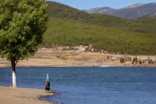 听山隐尚|TING SHAN YIN SHANG|日照金山雪山观景民宿(雪嵩村店)图片