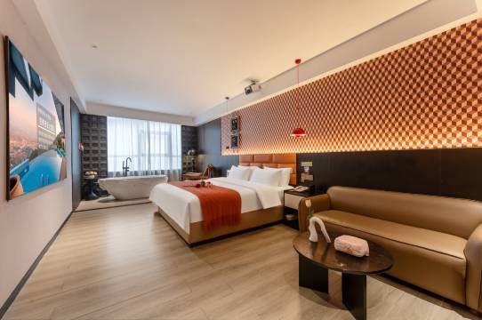 芭蕉宿设计酒店(深圳东站布吉地铁站店)