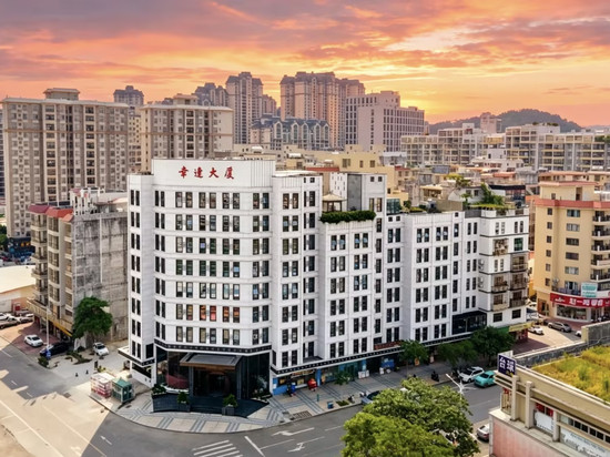 云浮鸿鑫精品酒店(云浮吾悦广场店)