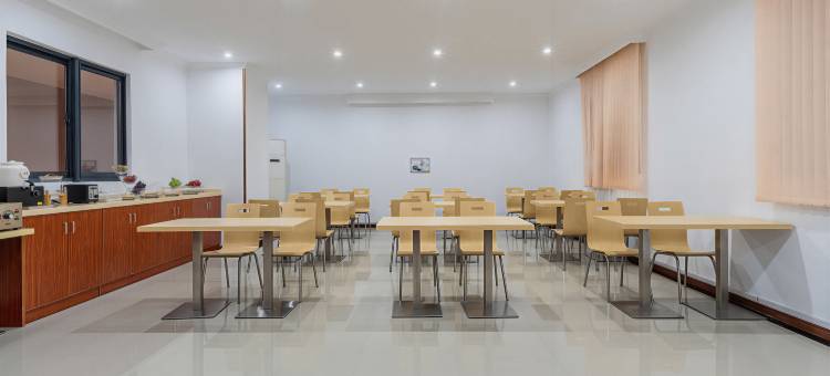 艺龙安云酒店(苏州长江壹号生活广场科技大学店)图片
