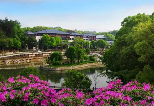 Changtian Jing'an Garden Zhongyuan Grand Hotel (Kuangzhong Garden)Hotel Overview
