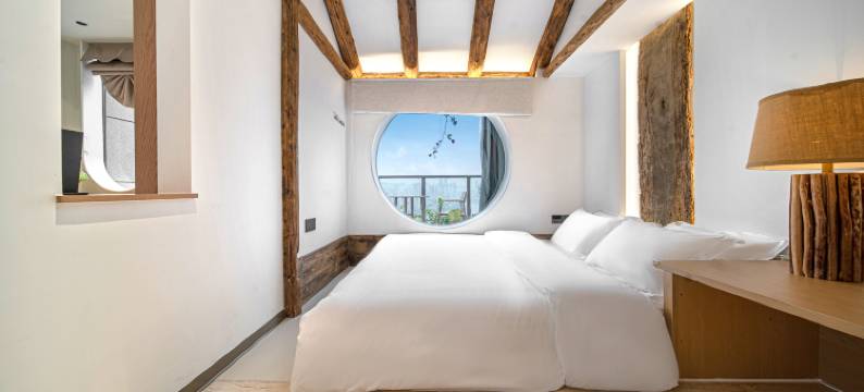 江上外滩纯江景城市景观民宿图片