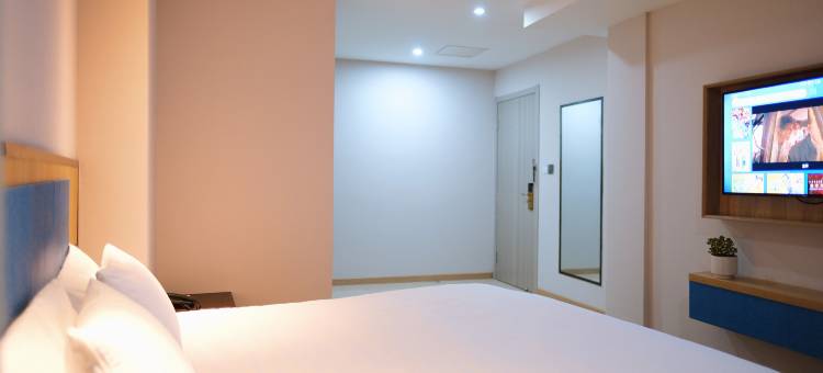 艺选安來酒店(张家港金港中央广场店)图片