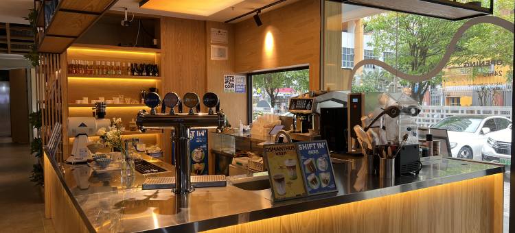 深圳福田口岸保税区秋果酒店图片