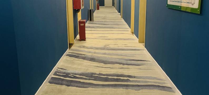 苹果之歌精品酒店(喀什团结路美食街店)图片