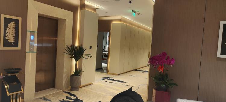 假日影音酒店(牡丹江火车站店)图片