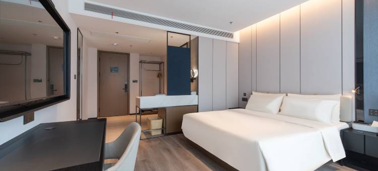 芜湖星悦广场龙湖路亚朵酒店图片