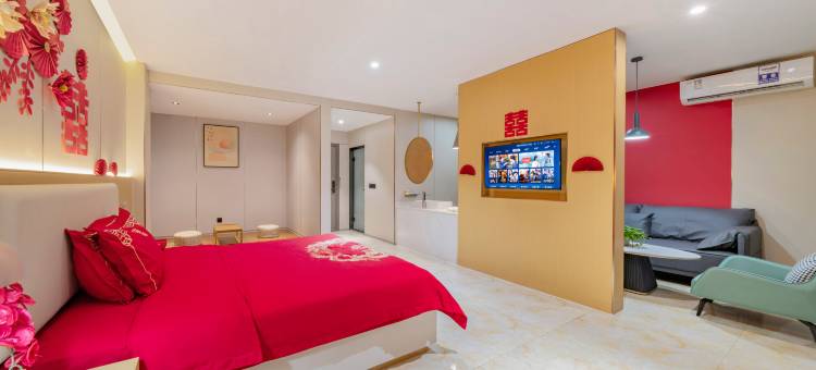 LuckySeven芭乐酒店(临高汽车站城市购物公园店)图片