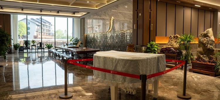 孝昌鸿翼大酒店图片
