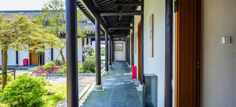 懋忠静舍·湖边古韵度假艺宿(淀山湖环湖大道店)图片