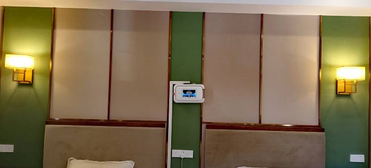 类乌齐渝昌缘民宿(康巴花都店)图片