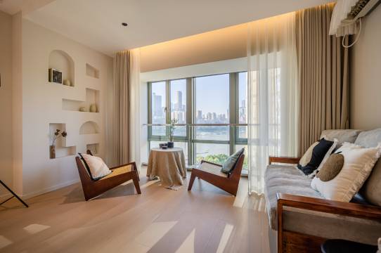 伴山伴澜江景公寓(南滨路店)