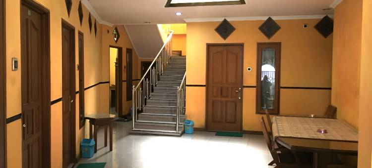 阿拉米酒店靠近阿伦-阿伦克拉滕(Hotel Alami near Alun-Alun Klaten)图片