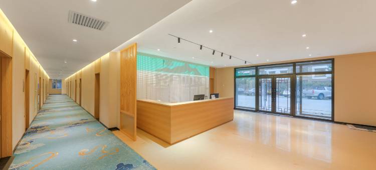 霁月山居酒店(长白山北坡集散中心店)图片