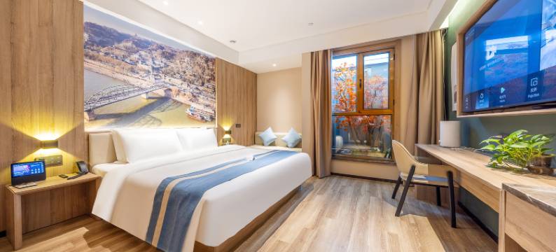 兰州璞阅·云智能酒店(兰州中心西站什字地铁站店)图片