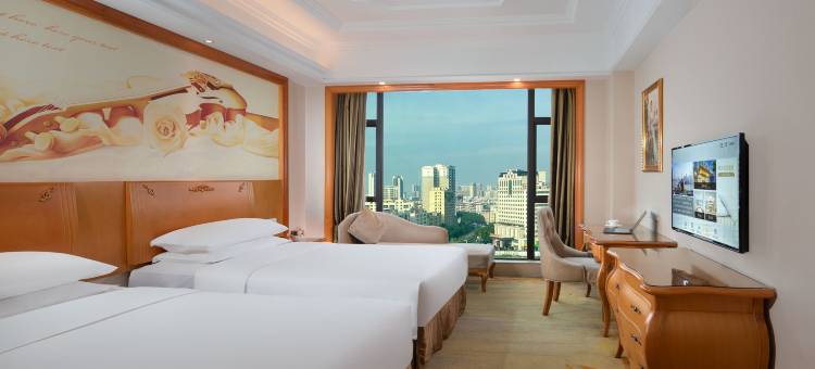 维也纳国际酒店(茂名高铁火车站店)图片