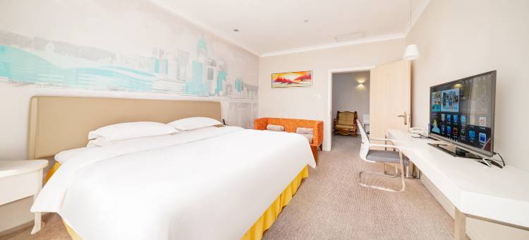 天龙精品酒店(金色置地广场・悦乐广场店)图片