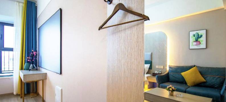 奥岚观影酒店(汇泉西悦城店)图片