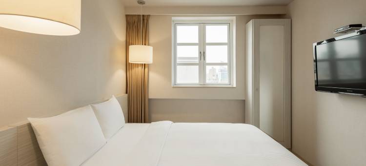 康桥商旅(站东九如馆)图片