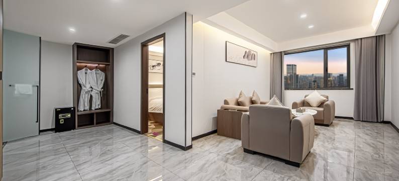 张家界国臣酒店(七十二奇楼子午路店)图片