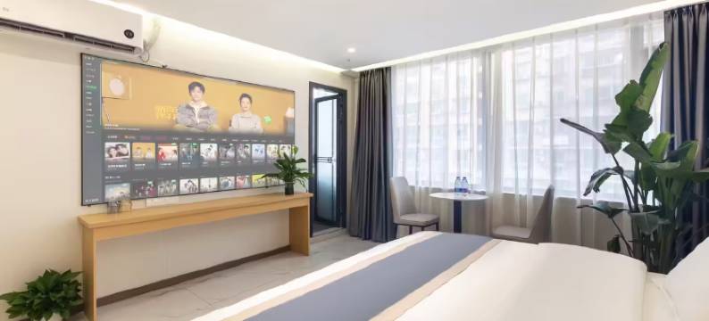 茜渝居民宿(解放碑洪崖洞店)图片