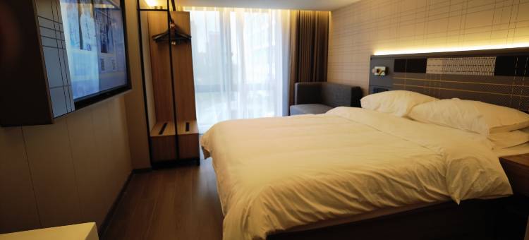 如家睿柏·云酒店(黄山机场高铁北站店)图片