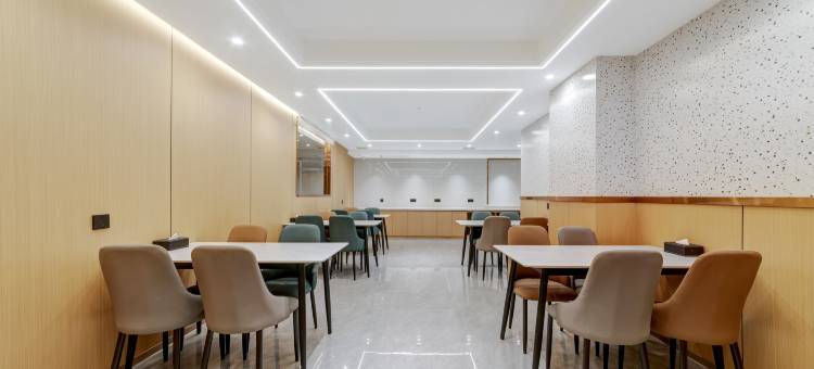 艾米精致酒店(汉中高铁站中心广场店)图片