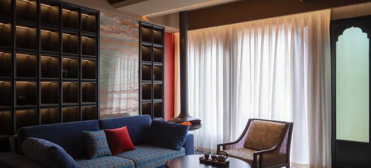 BORE亚丁般若秘境酒店图片