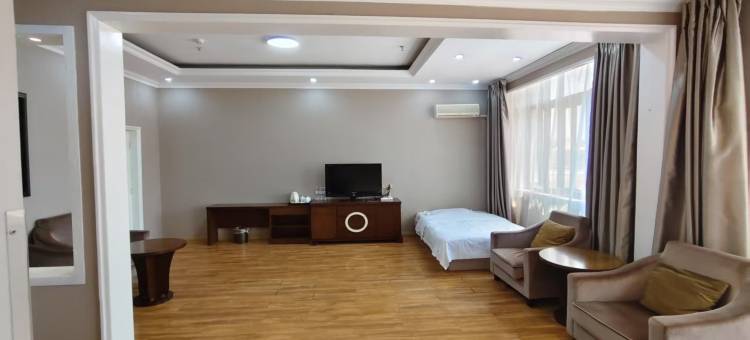 如家华驿酒店(锡林浩特市政府锡林广场店)图片