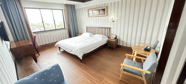 海宁普悦假日酒店(海宁火车站店)图片