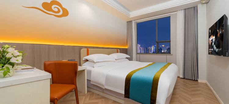 丽橙酒店·悦(宜昌滨江公园解放路步行街店)图片