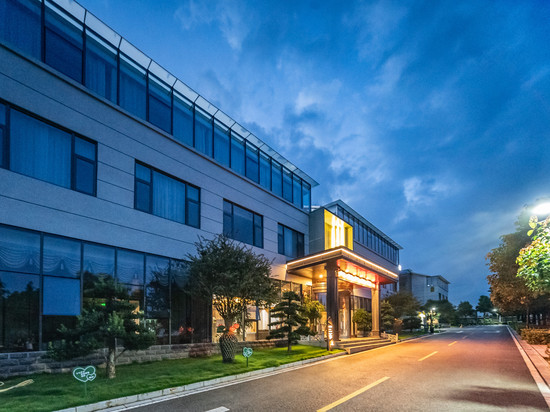 石林彝海康养中心