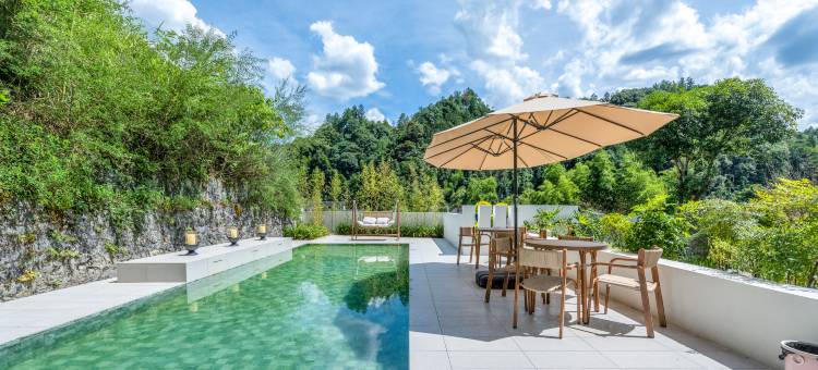 梵净山见山云筑民宿(景区东门店)图片