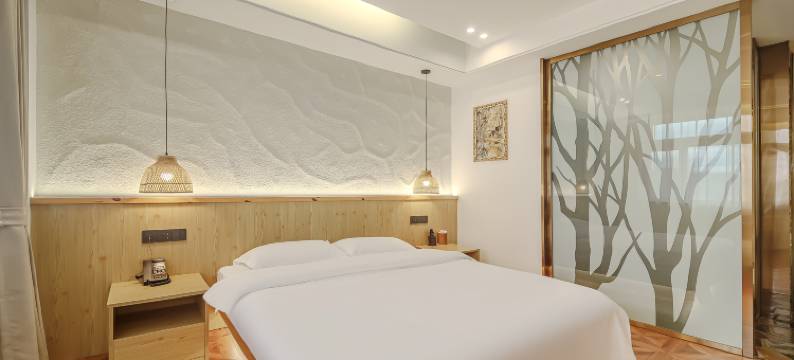 根河禾伦商务酒店图片