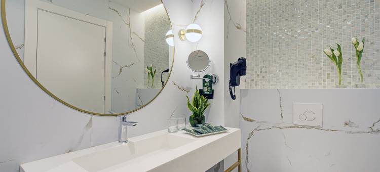 格拉纳达马丁纳塞尔科蒂尔 HMO 酒店(Sercotel HMO Martina Granada)图片