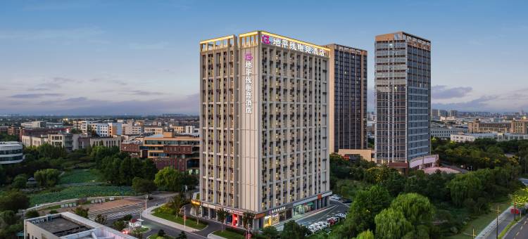 地平线电竞民宿(嘉善归谷科技园区店)图片