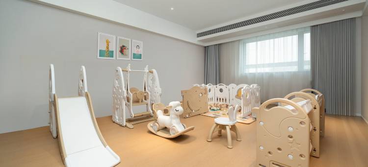 丽呈铂锐酒店(广州白云东平地铁站警官学院店)图片