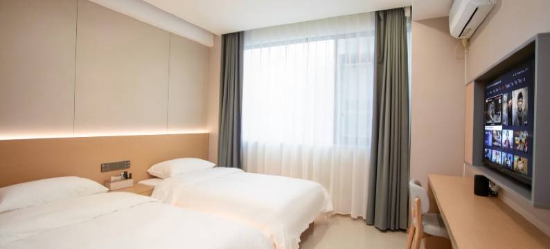 武都奕璟云朵酒店(高铁站店)图片