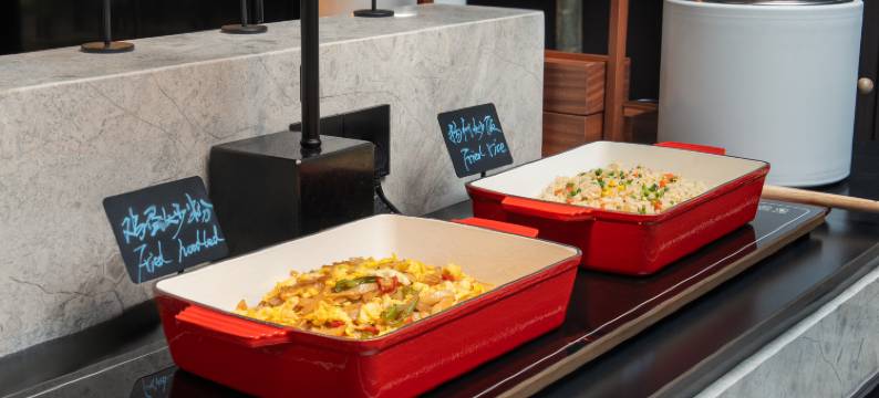 武汉体育中心万达悦华酒店(沌阳大道地铁站店)图片