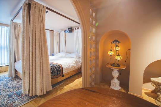 煊尧酒店(昆明南站春融地铁站店)