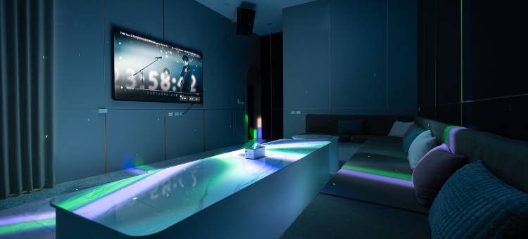 Downtown Oasis 步行街近沙滩5卧6卫 泳池别墅 中文管家(Downtown Oasis Pool Villa Collection A | KTV Private Stay | Near Walking Street)图片