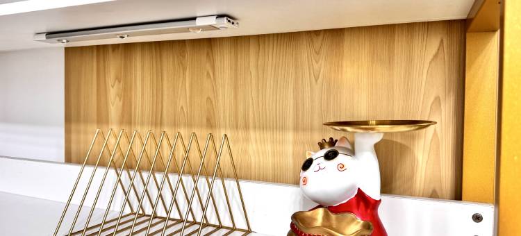 等风来•纯女生青年旅社(南村万博店)图片