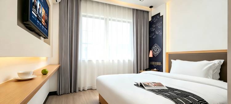 澜舟·LANHOTEL 轻享度假酒店(张家界国家森林公园武陵源店)图片