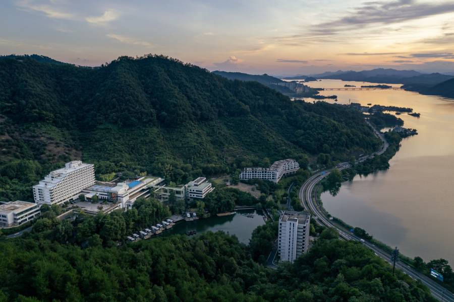 洲至奢選千島湖燕山度假酒店