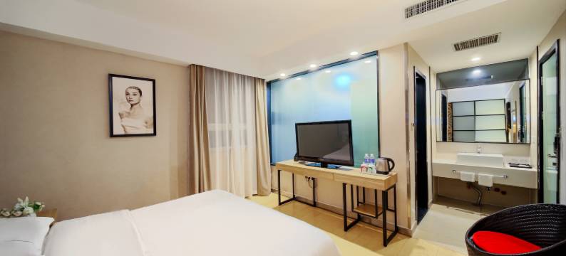 松果酒店(郑州省体育中心王砦地铁站店)图片