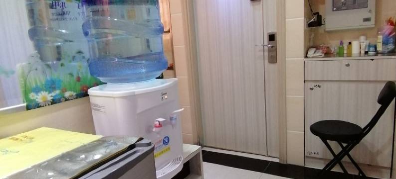 香港新月宾馆(尖沙咀地铁C2)图片