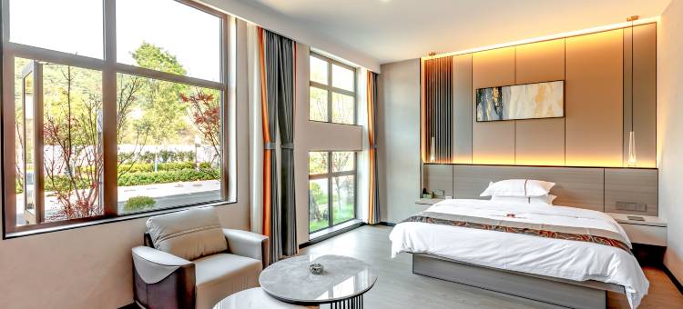 云南西尔蔓酒店(沈家山森林公园店)图片