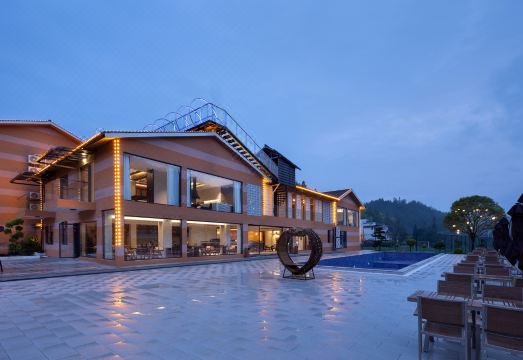 Guidong 13 Homestay Hotel Overview