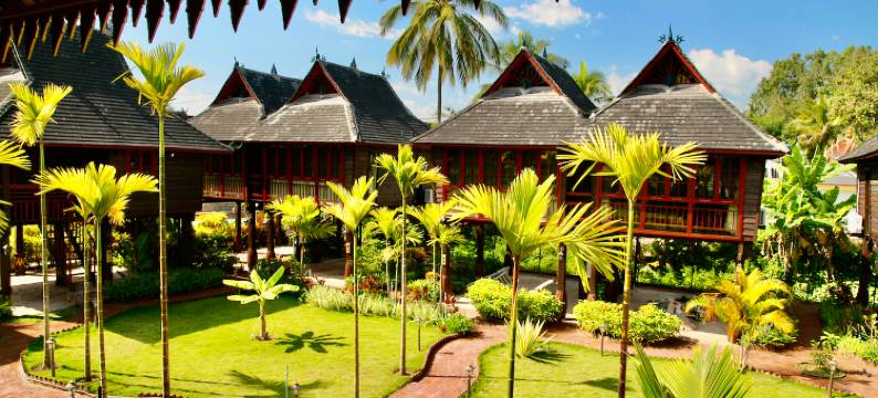 春满西双·吊脚楼图片